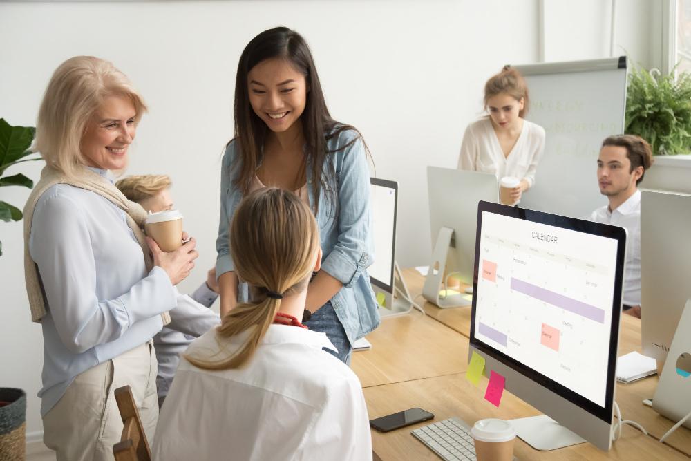 Weekly Reviews Made Simple: Organize Your Team's Progress